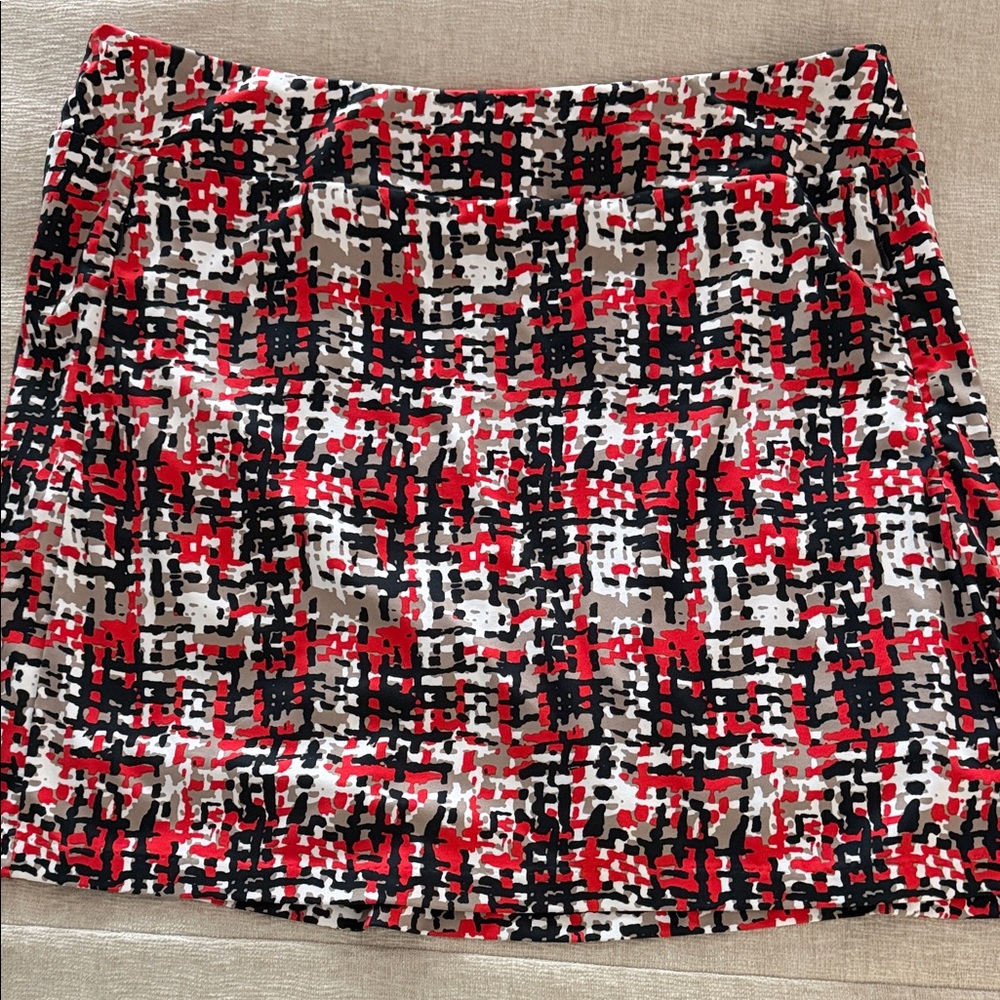 Tail Red and Black Patterned Women's Skort